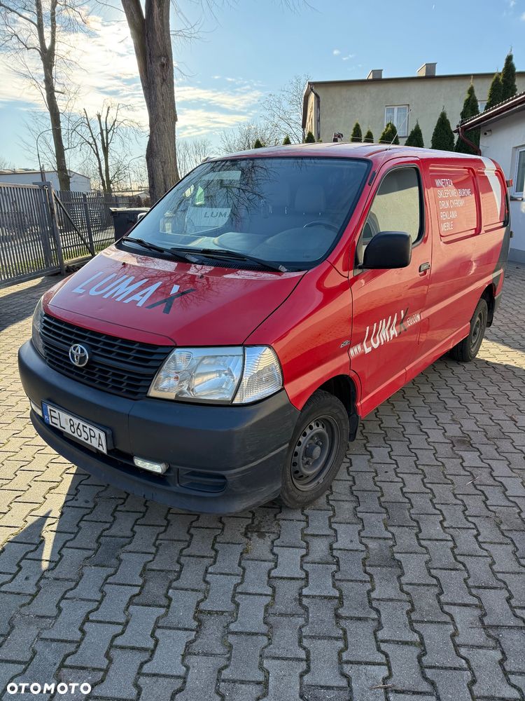 Toyota Hiace - 2