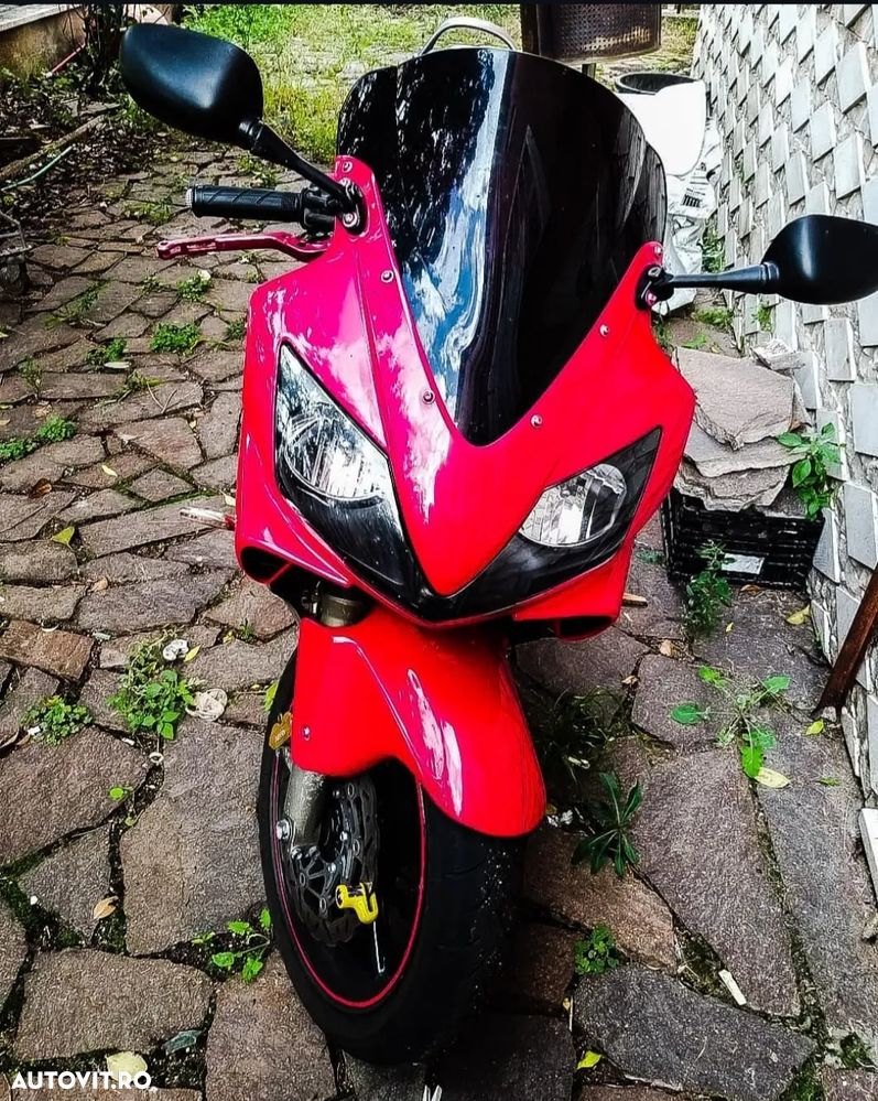 Honda CBR 600F - 2