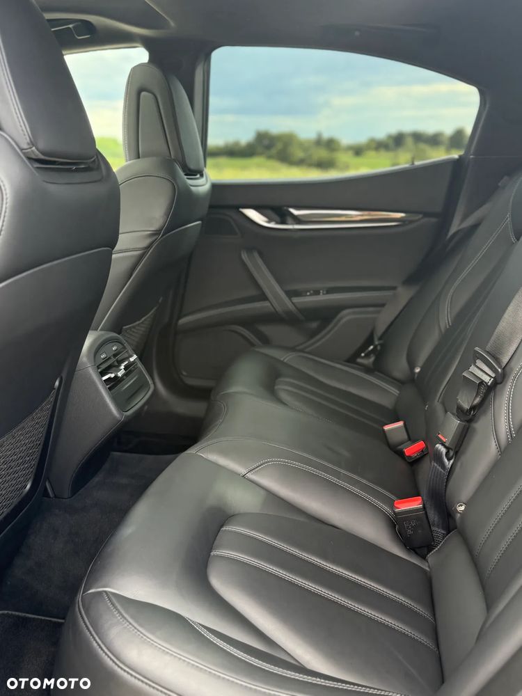 Maserati Ghibli S Q4 GranSport - 32