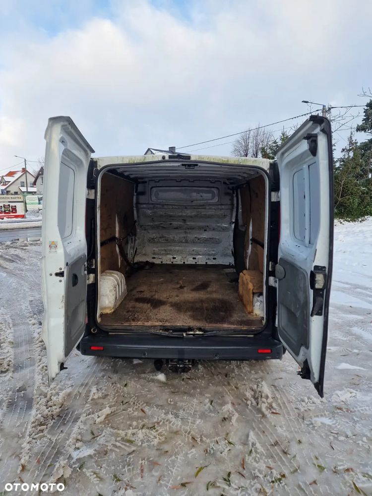 Nissan Primaster - 15