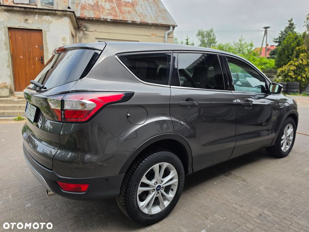 Ford Kuga - 13