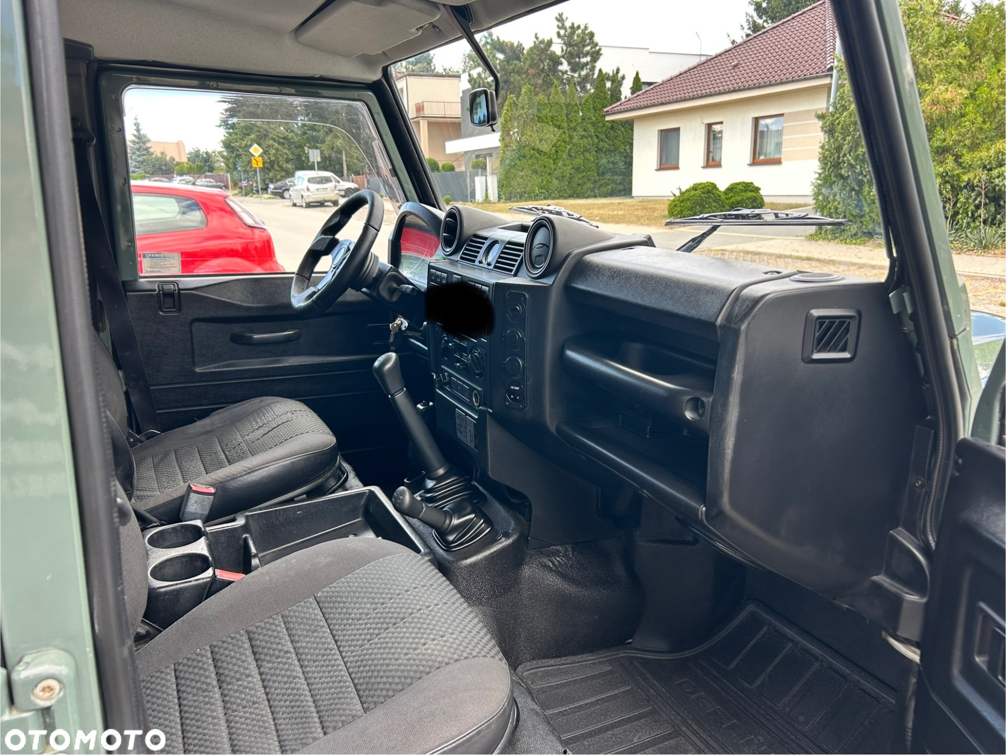 Land Rover Defender 110 2.4 TD4 SE - 14