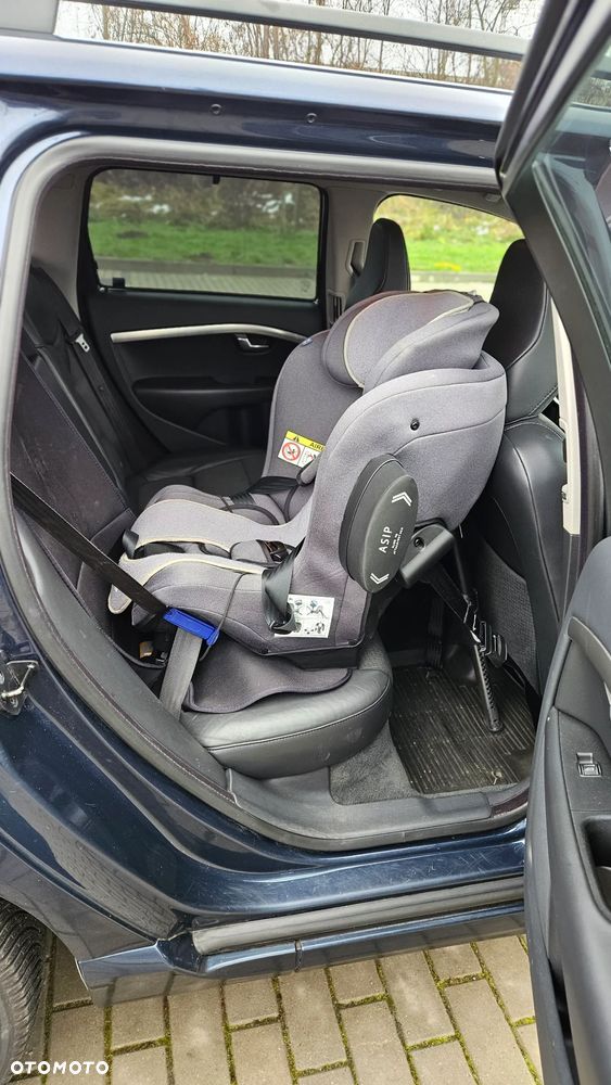 Volvo V70 2.5T Momentum - 24