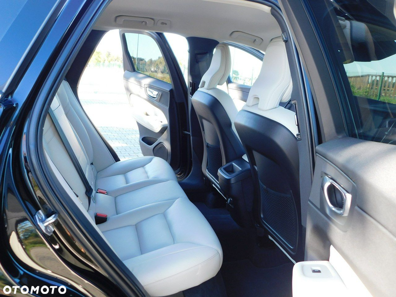 Volvo XC 60 - 21