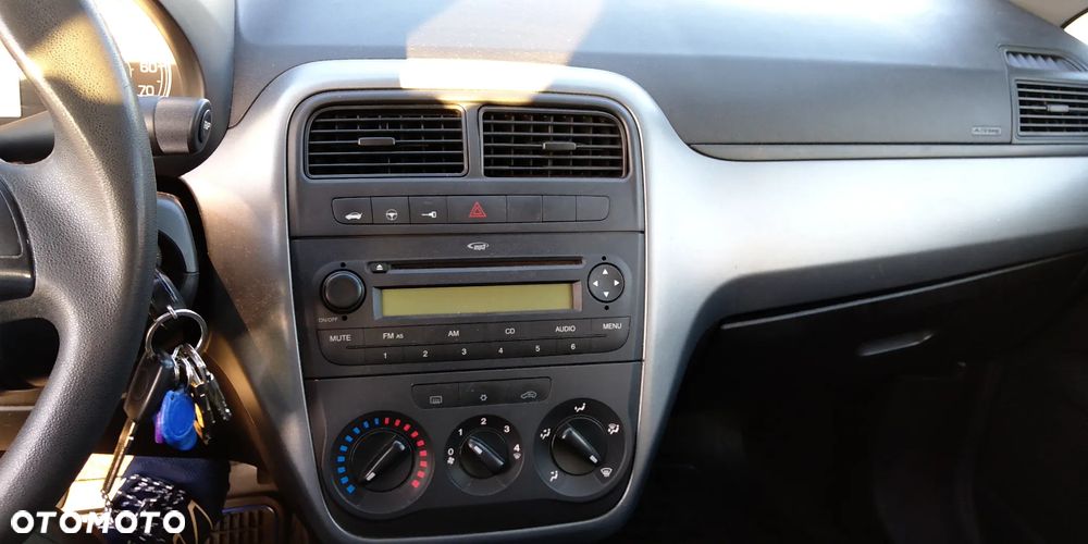 Fiat Grande Punto - 7