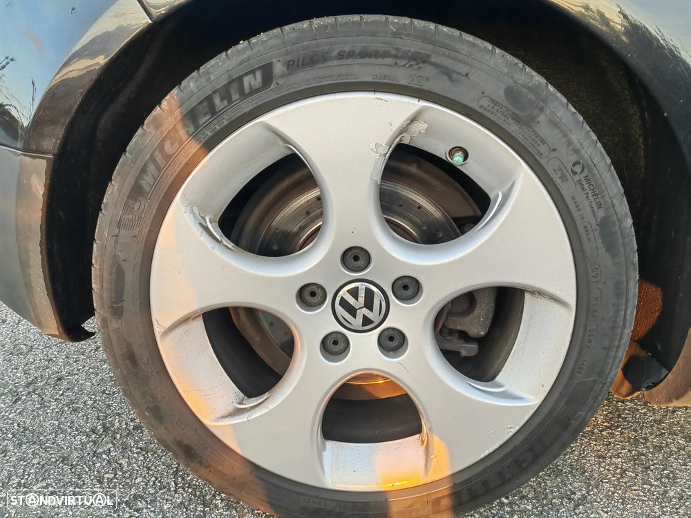 VW Golf 2.0 GTi - 21
