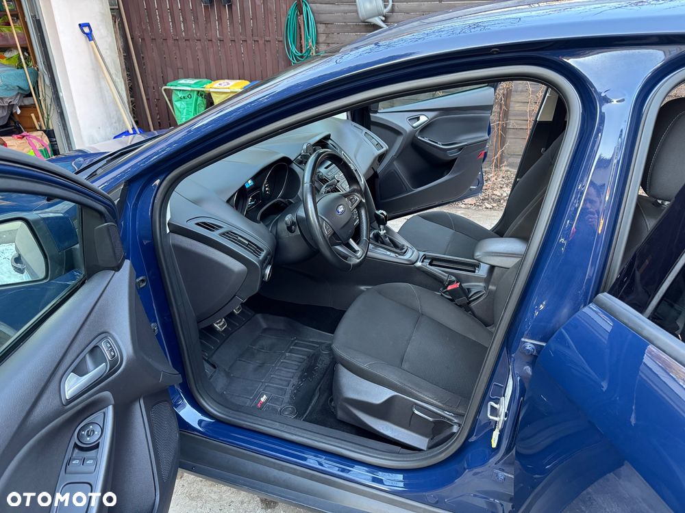 Ford Focus - 16
