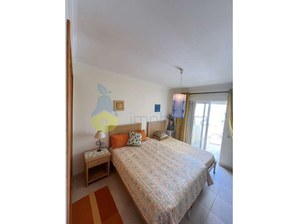 Apartamento T2 de luxo na Praia da Rocha com garagem. - Grande imagem: 4/14