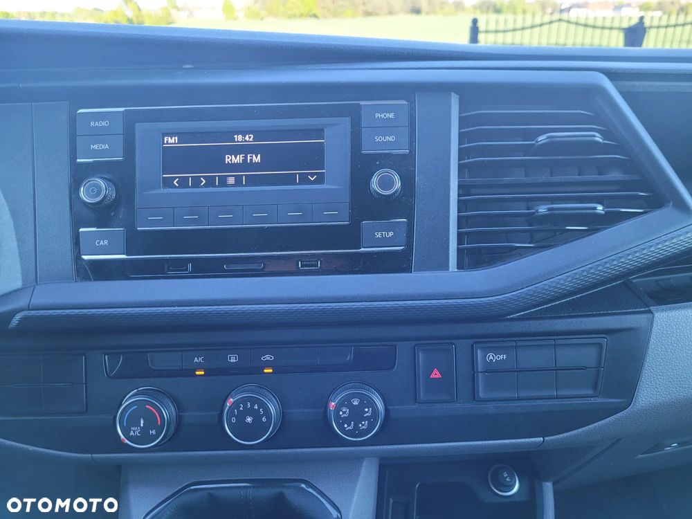 Volkswagen Transporter T6.1 - 16