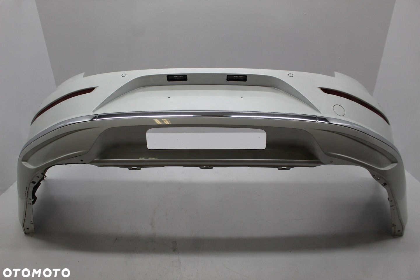 VW ARTEON ZDERZAK TYŁ LOK1 6PDC - 6