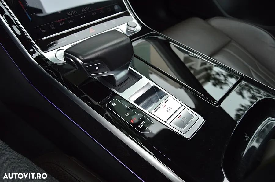 Audi A8 3.0 50 TDI quattro Tiptronic - 39