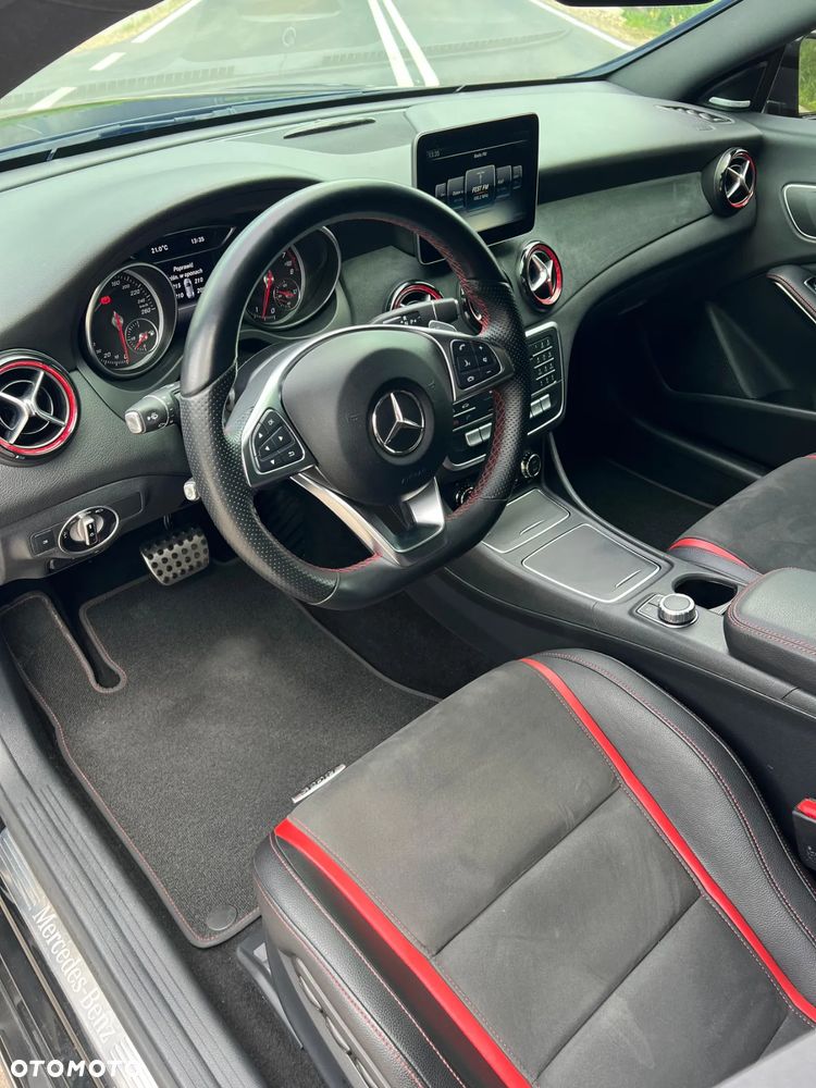 Mercedes-Benz CLA 250 4Matic 7G-DCT Sport - 5