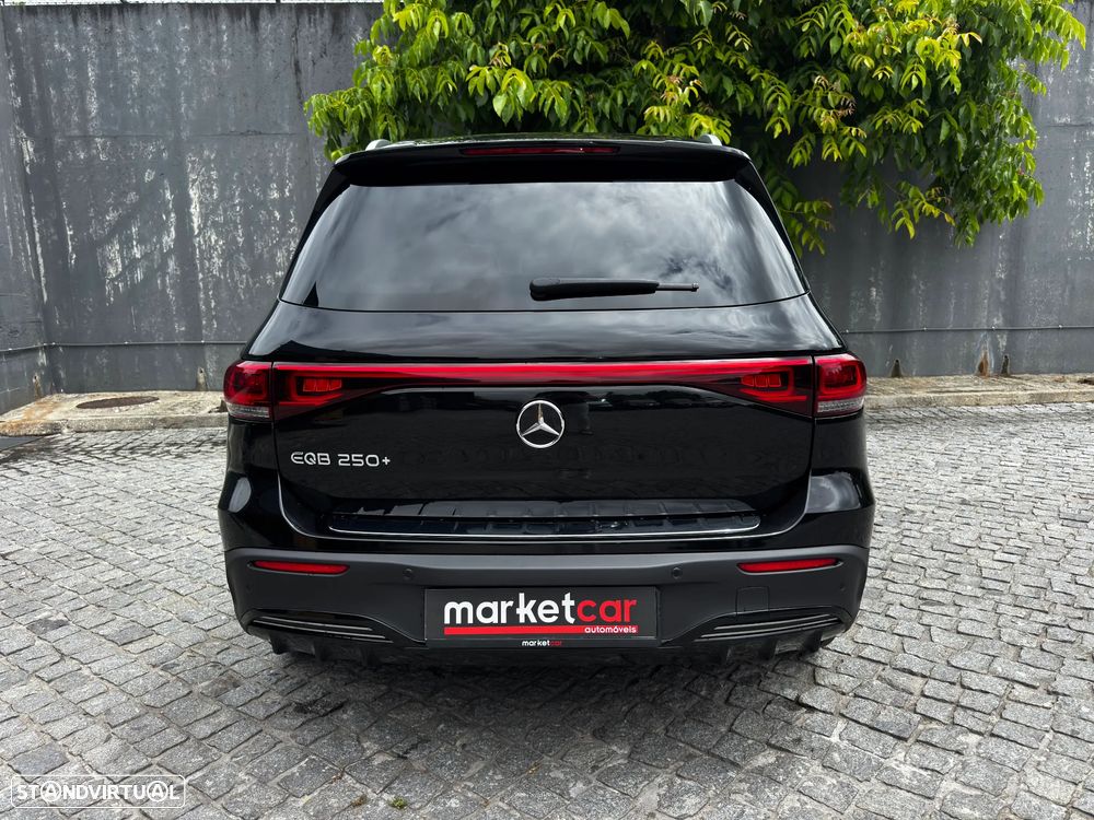 Mercedes-Benz EQB 250+ AMG Line - 15