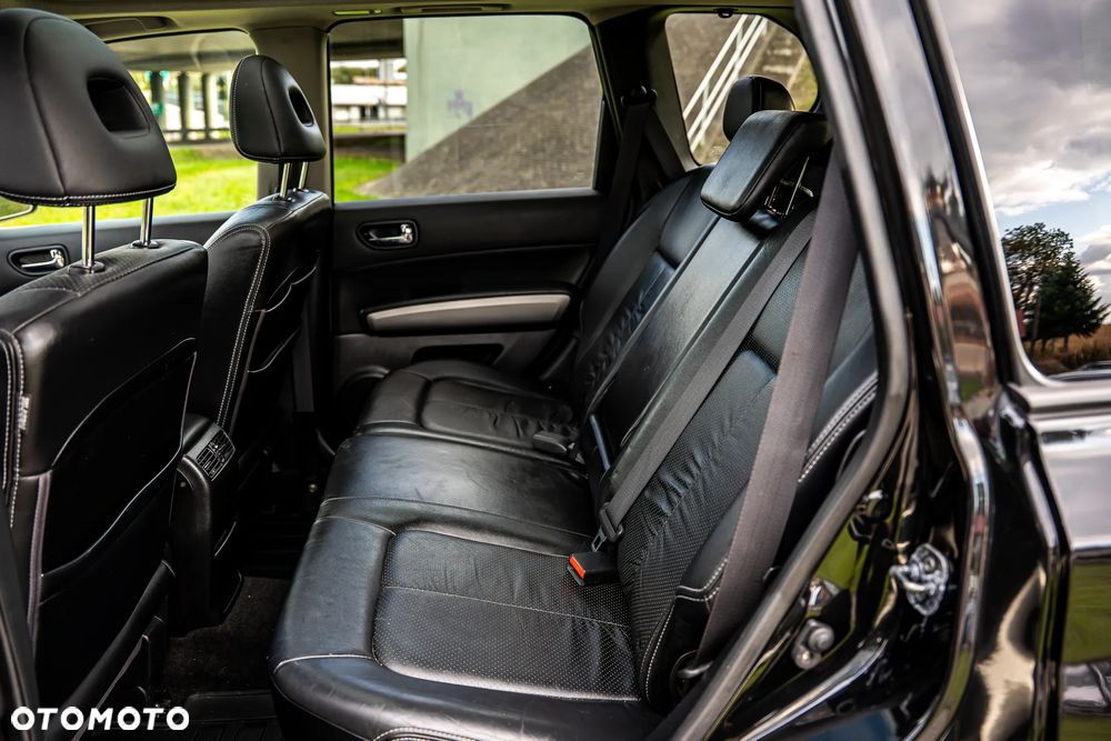 Nissan X-Trail 2.0 dCi 4x4 DPF Platinum - 24