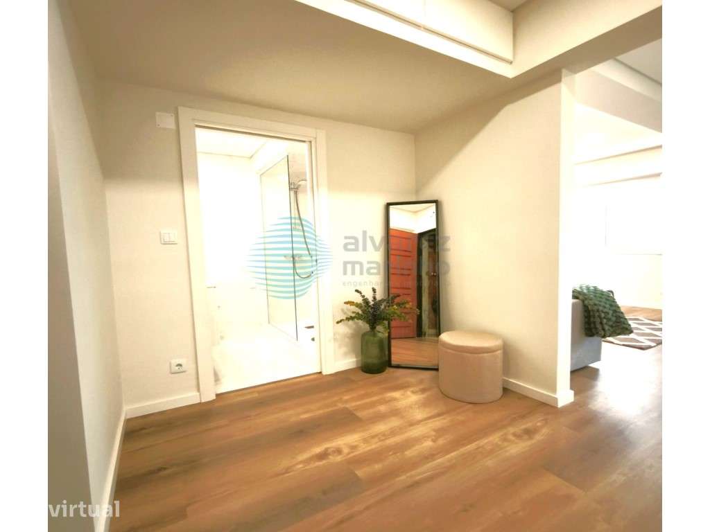 Apartamento T3, totalmente remodelado, Benfica - Grande imagem: 2/19