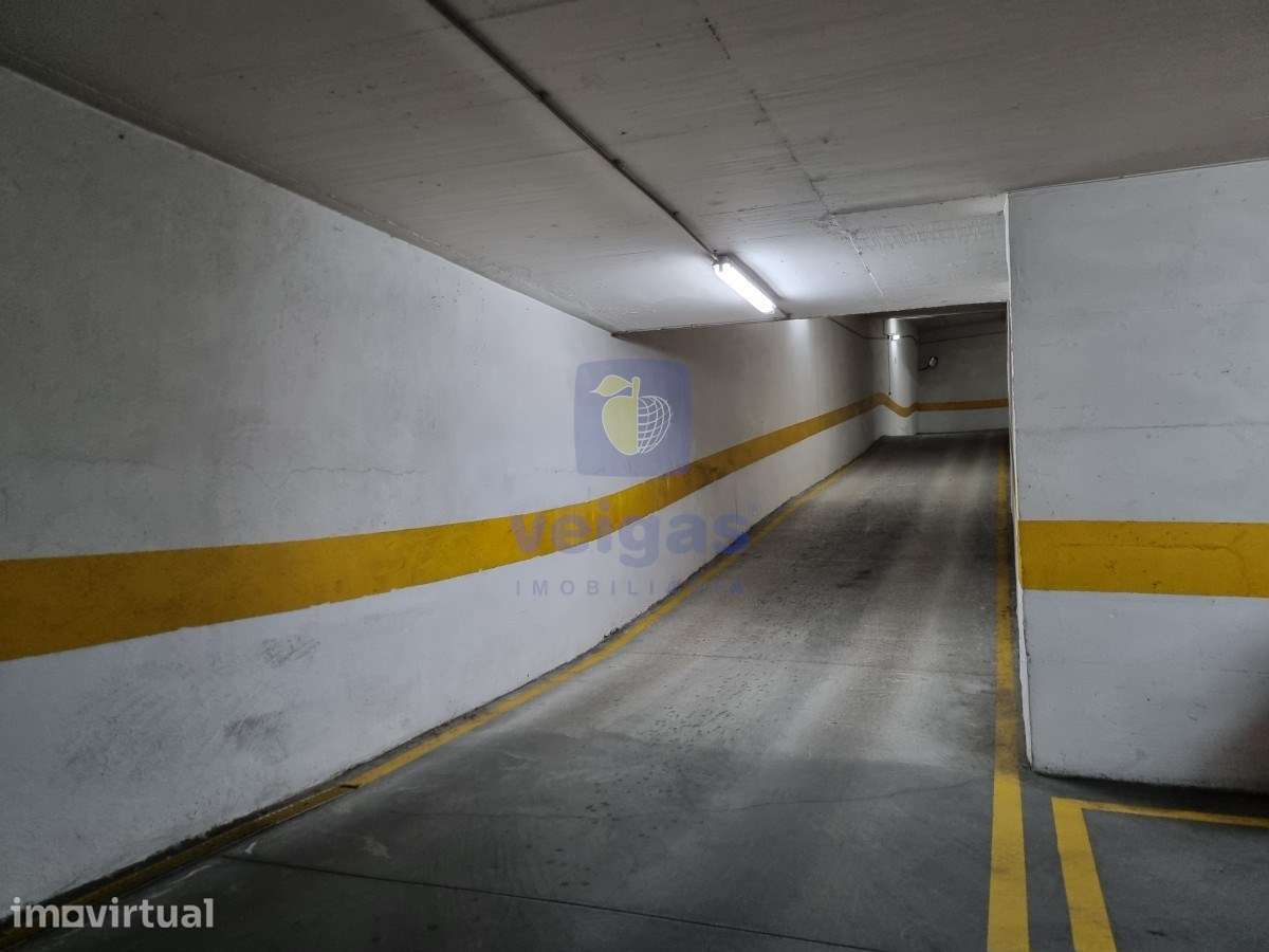 Garagem no Areeiro - Grande imagem: 3/9