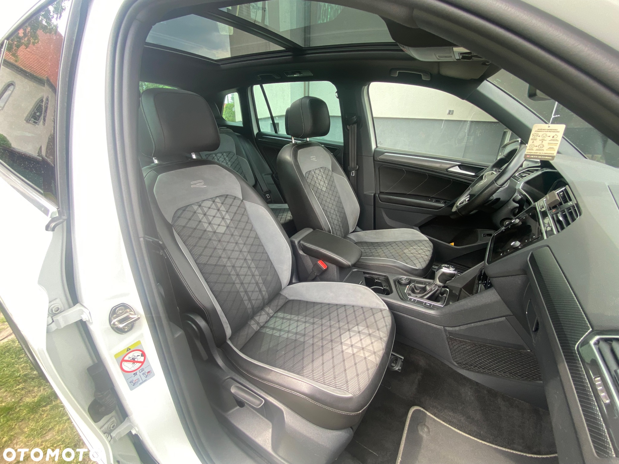 Volkswagen Tiguan 2.0 TDI SCR 4MOTION DSG R-Line - 36