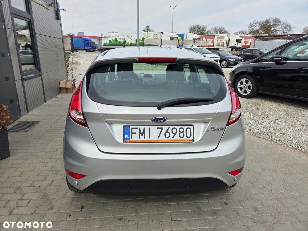 Ford Fiesta 1.5 TDCi ST&St Titanium - 9