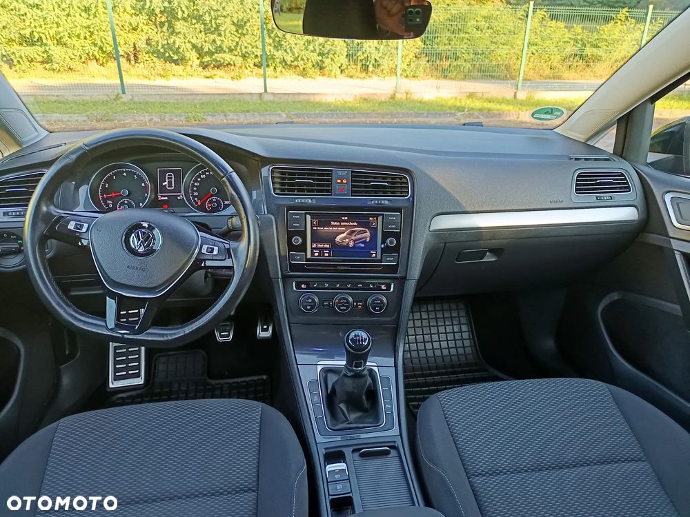 Volkswagen Golf 1.0 TSI BMT Comfortline - 12