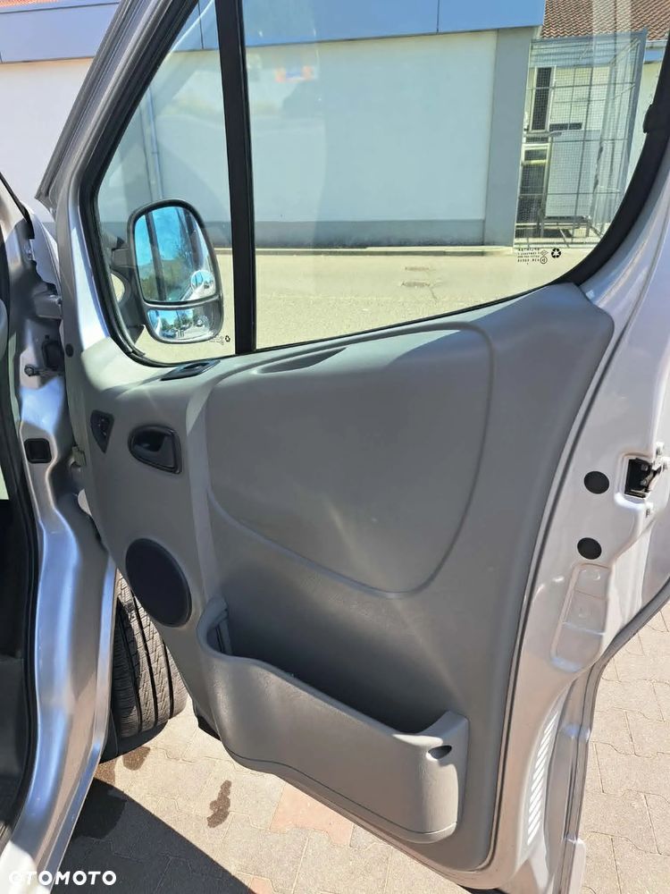 Opel Vivaro L2H1 2.9t Edition - 17