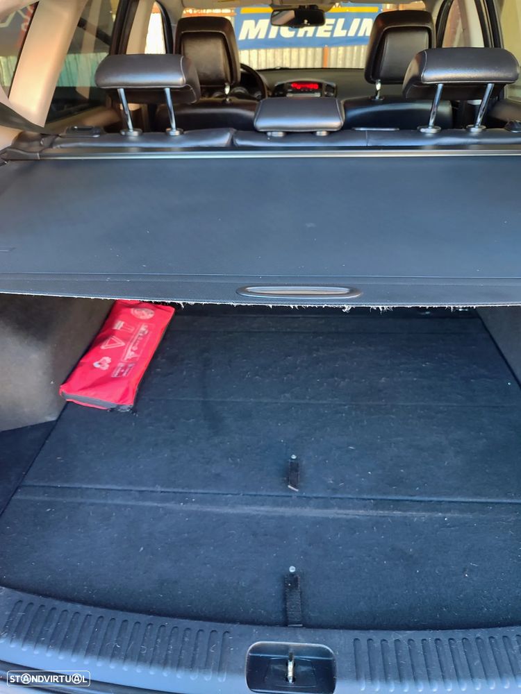 Kia Ceed SW 1.6 CRDi TX ISG - 10