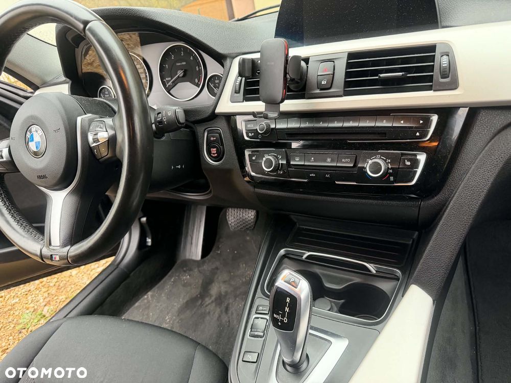 BMW 3 Series 2015 photo 5