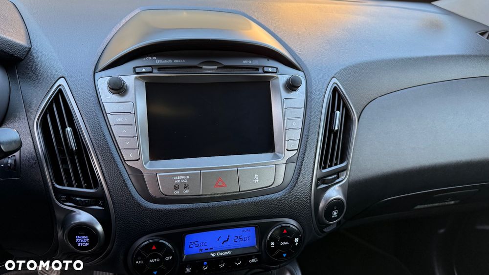 Hyundai ix35 1.6 2WD Fifa World Cup Edition - 14