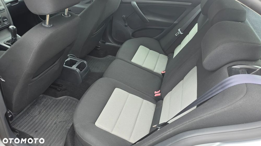 Skoda Octavia 1.6 Mint - 25