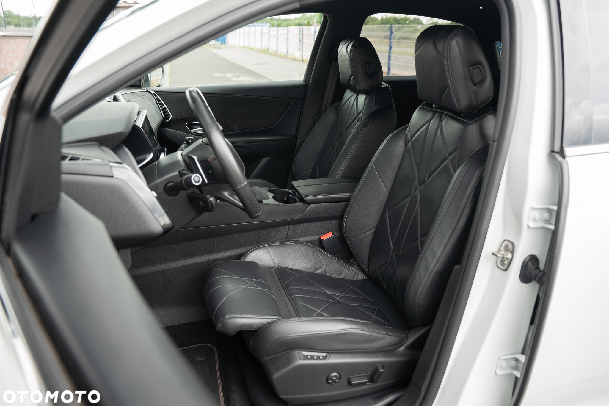 DS Automobiles DS 7 Crossback - 23