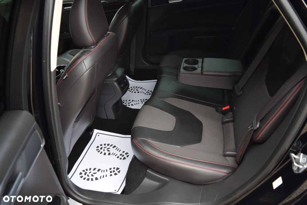 Ford Mondeo 2.0 TDCi ST-Line X PowerShift - 31