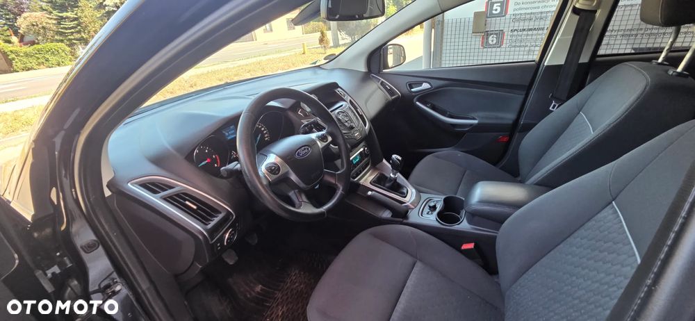 Ford Focus SW 1.6 TDCi Titanium - 26
