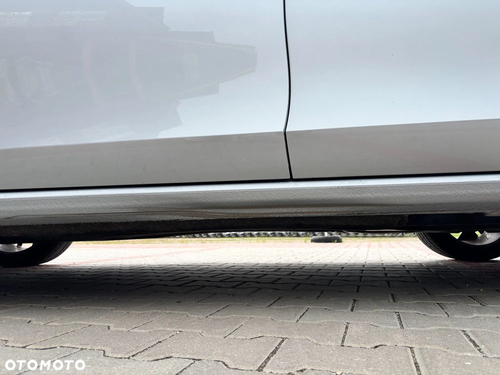 Volkswagen Passat - 17