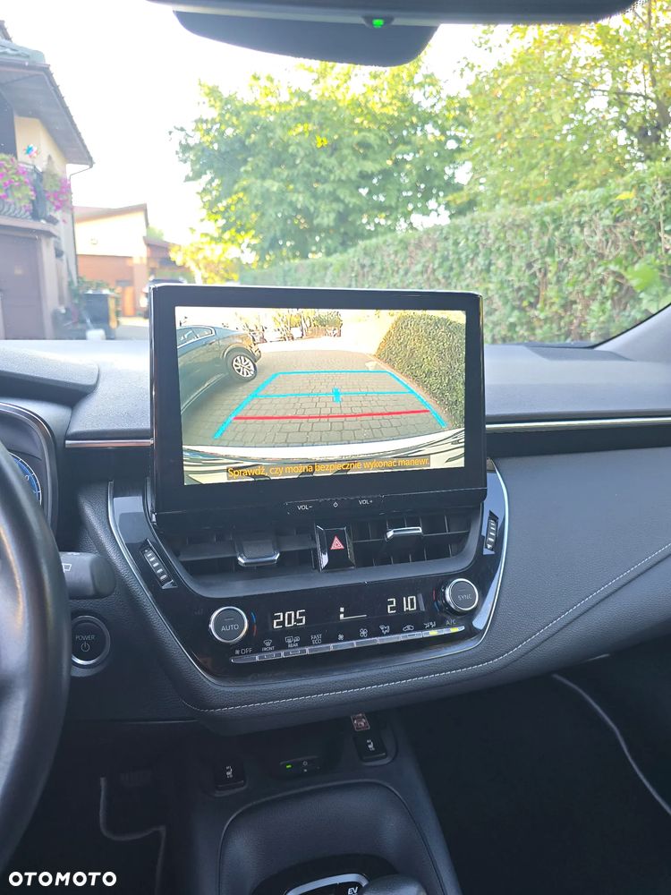 Toyota Corolla 1.8 Hybrid Style - 18