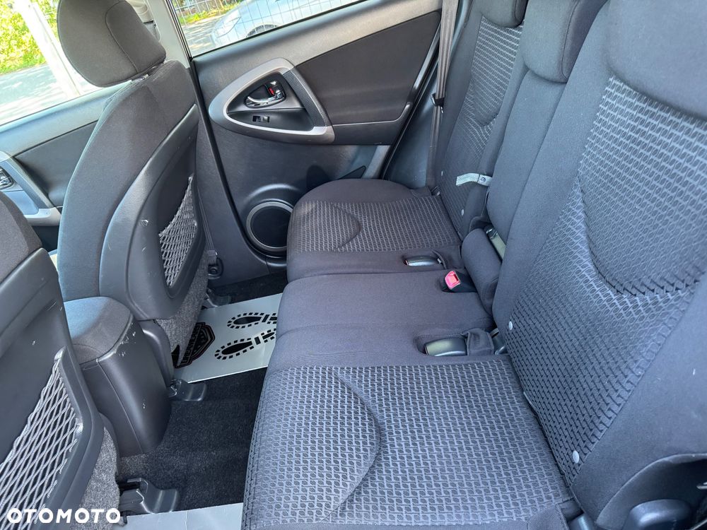 Toyota RAV4 - 34