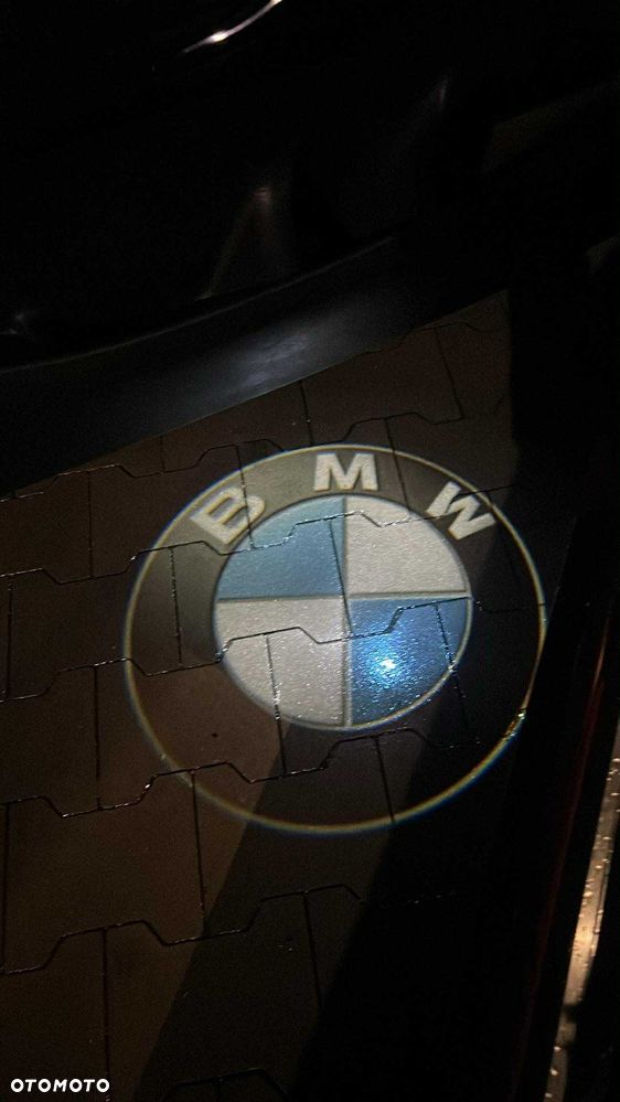 BMW Seria 2 218d - 16