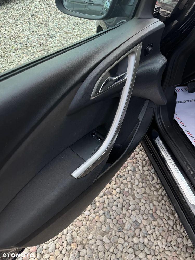 Opel Astra 1.6 Design Edition - 9