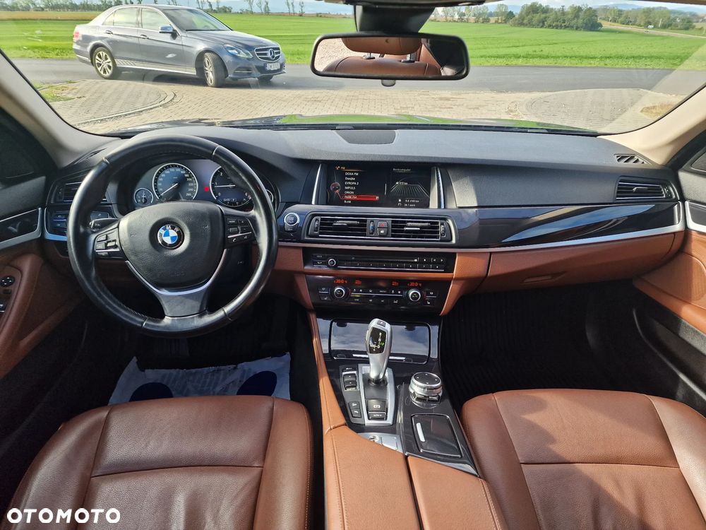 BMW Seria 5 520d xDrive Sport Line - 13