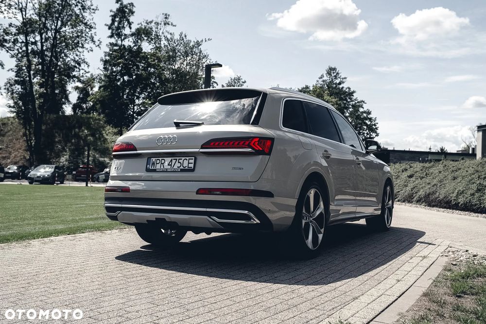 Audi Q7 - 11