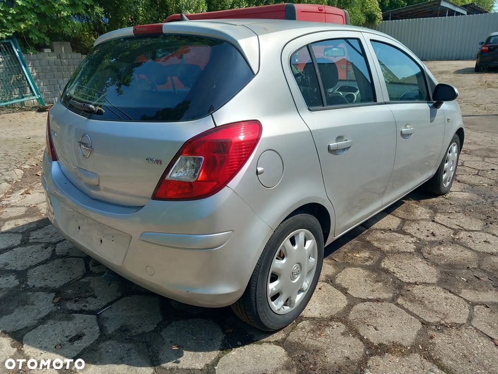 Opel Corsa 1.3 CDTI Enjoy - 3