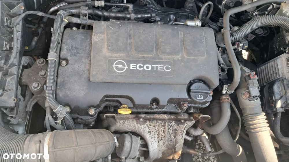 Opel Astra 1.4 Turbo Sports Tourer Active - 15