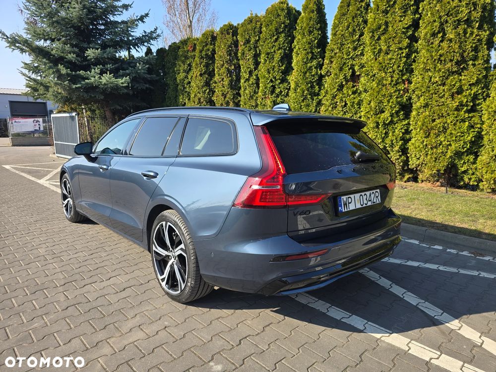 Volvo V60 B4 B DKG Plus Dark - 5