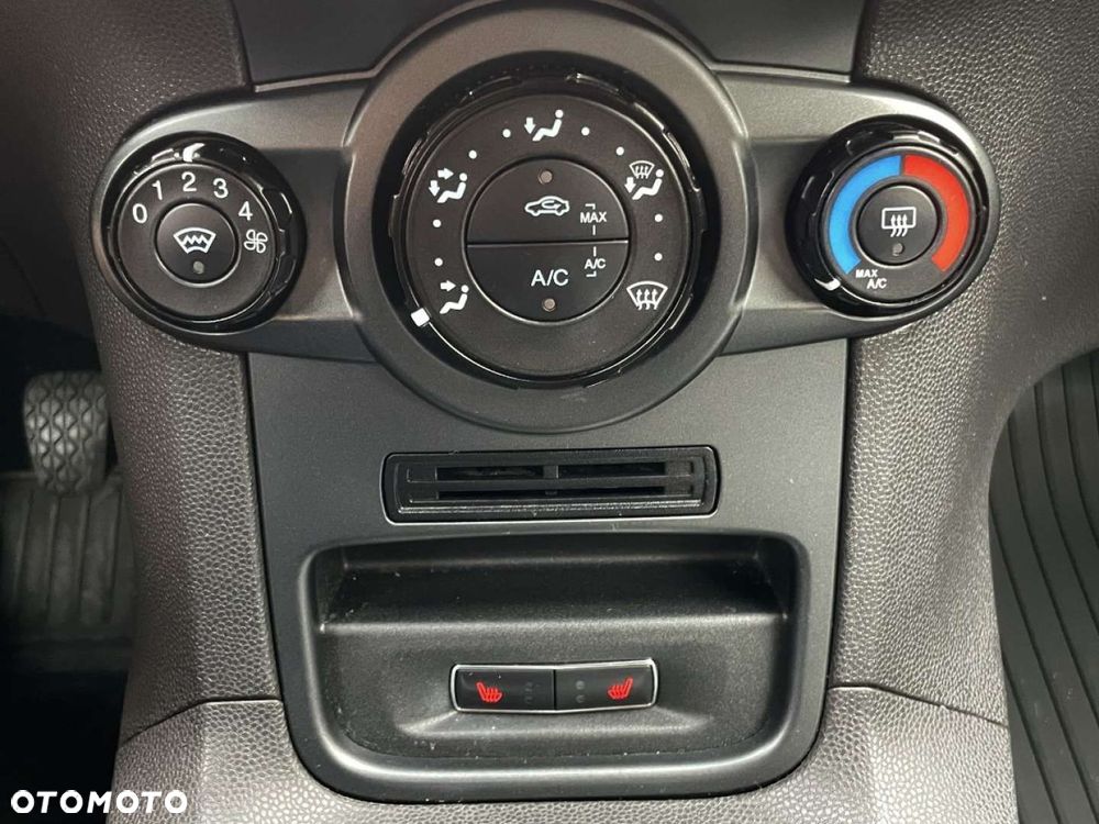 Ford Fiesta - 19