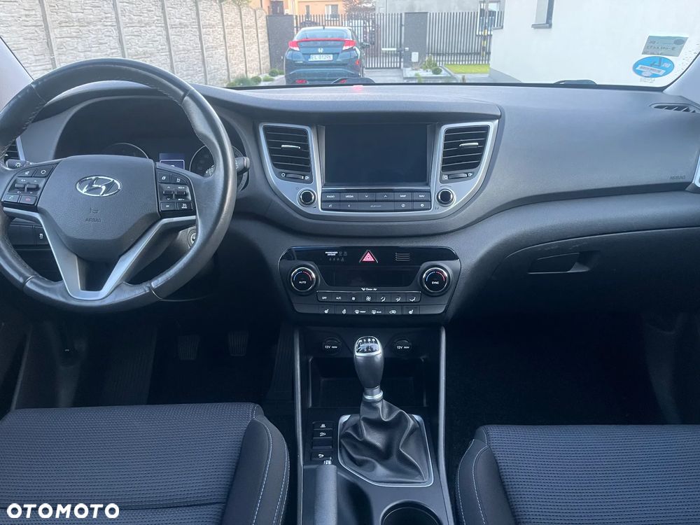 Hyundai Tucson 1.6 Turbo 2WD Navi - 12
