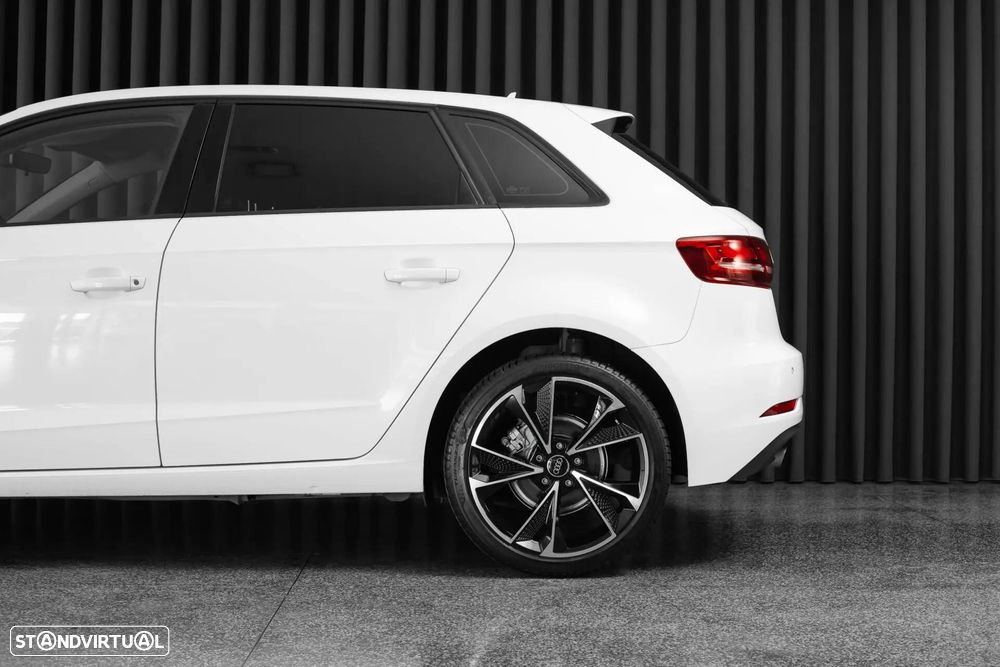 Audi A3 Sportback 1.6 TDI S tronic - 8