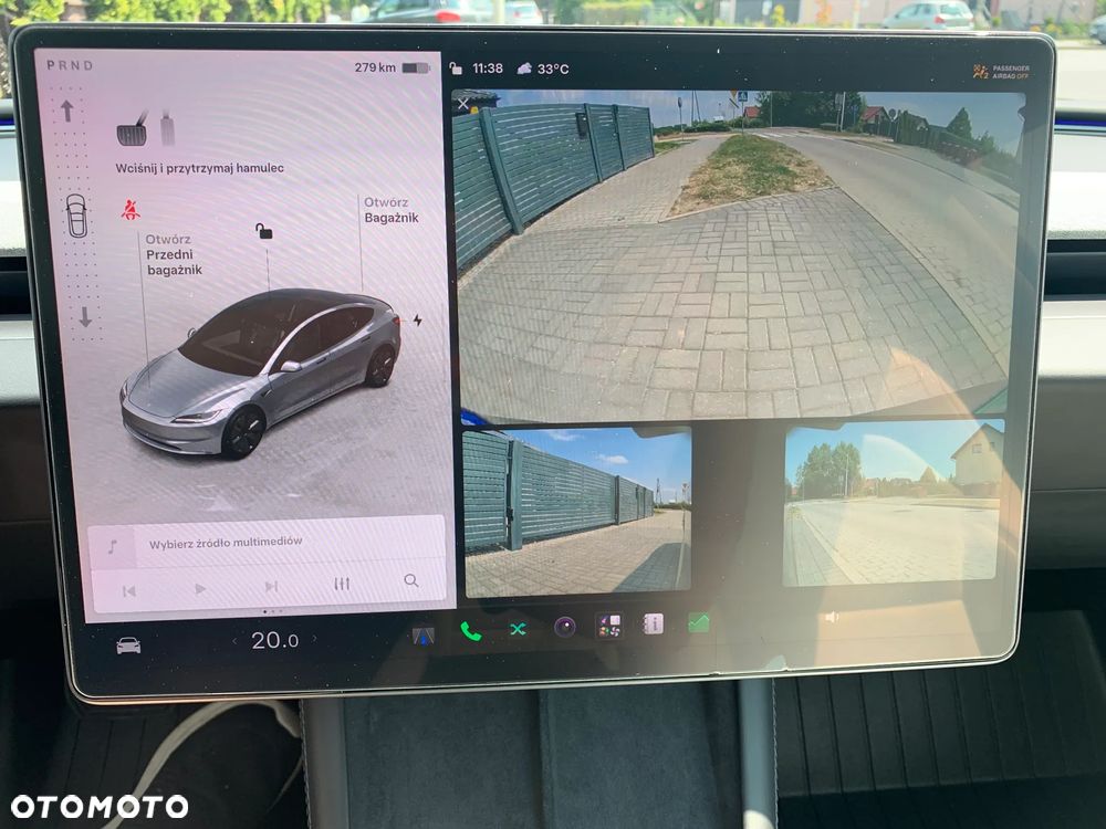 Tesla Model 3 AWD - 26