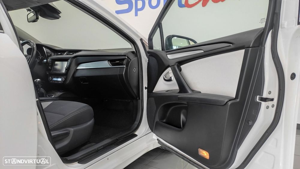 Toyota Avensis Touring Sports 2.0 D-4D Exclusive+GPS - 24
