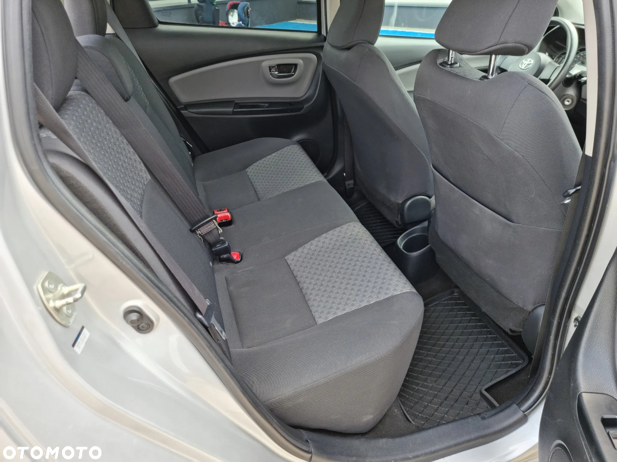 Toyota Yaris - 24