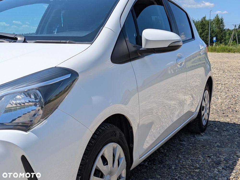 Toyota Yaris 1.5 Premium - 14
