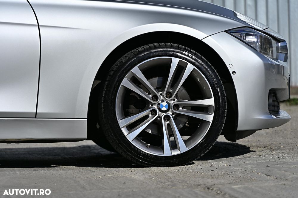 BMW Seria 3 318d Touring Aut. - 11