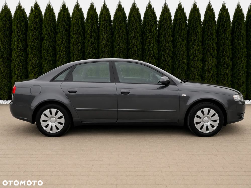 Audi A4 Limousine 2 - 6